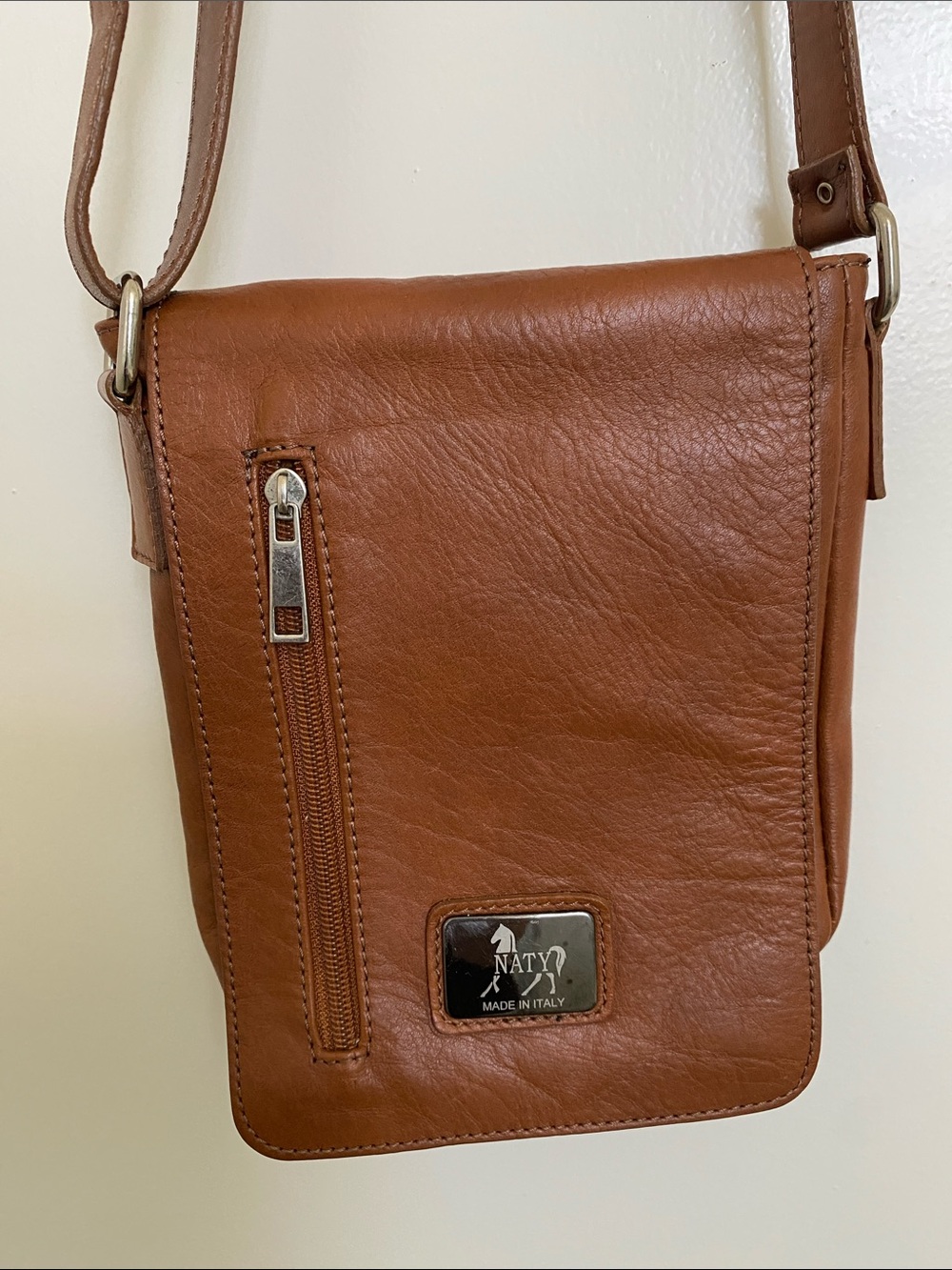 Naty Brown Leather  Crossbody